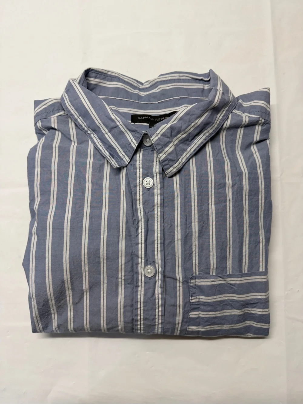 Banana Republic‎ Blue and White Vertical Stripe Casual Button-Down Shirt